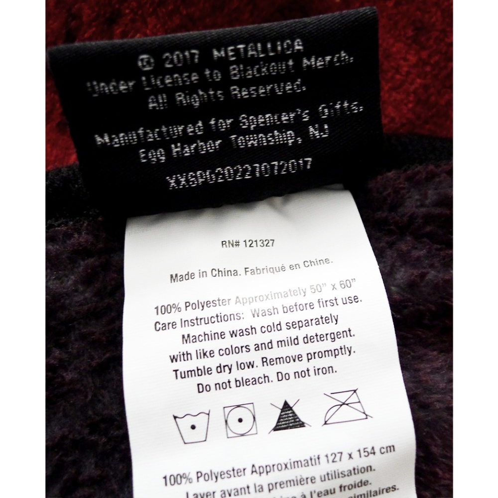 NEW METALLICA MASTER PUPPETS Fleece THROW BLANKET - Picture 4 of 4